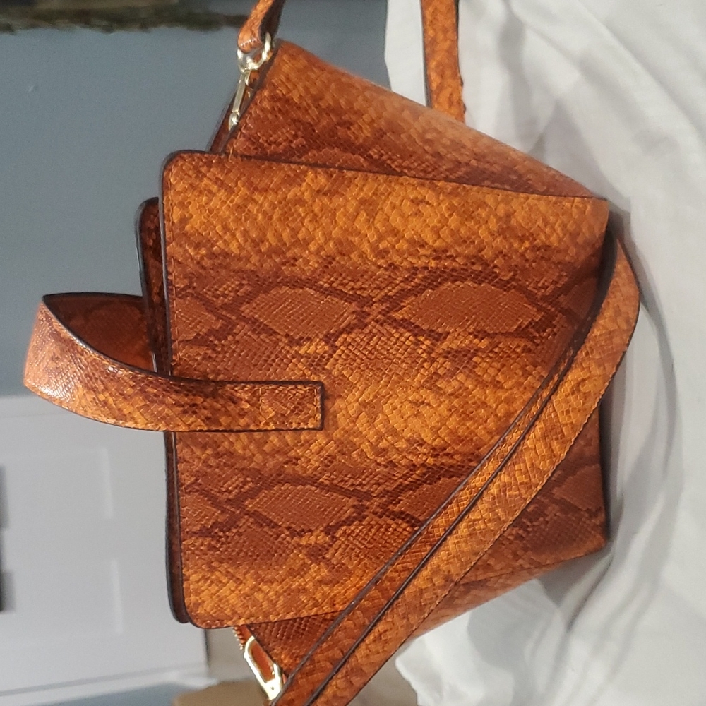 Purse - Picture 3 of 7